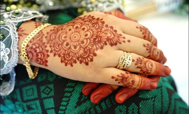 Top more than 76 yeh mehndi ke boote picture super hot - seven.edu.vn